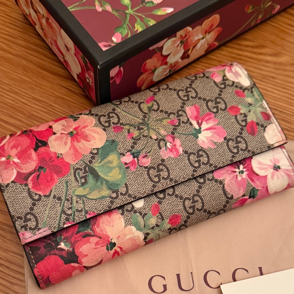 Gucci Women's Floral Wallet - Pink and Brown - Picture 2 of 10